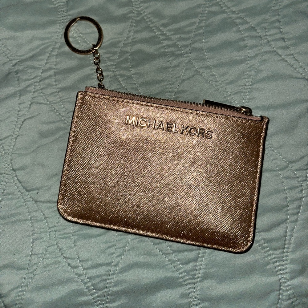 Gold metallic MICHAEL KORS keychain card holder